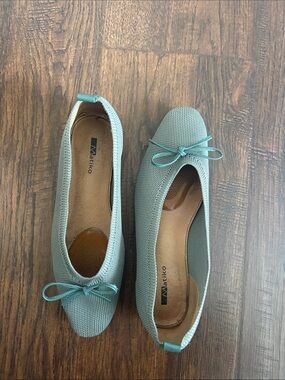 Matiko Sage Green Knit Ballet Flats with Bow